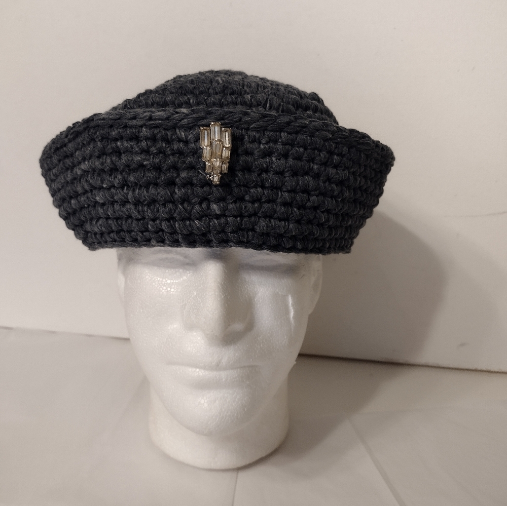Handmade Sailor Style Grey Crocheted Non-wool Hat & Brooch NEW - Picture 4 of 12